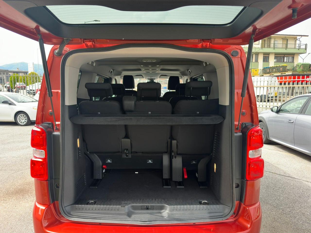 Citroen Spacetourer BlueHDi 180 S&S EAT8 M Shine Passo Medio