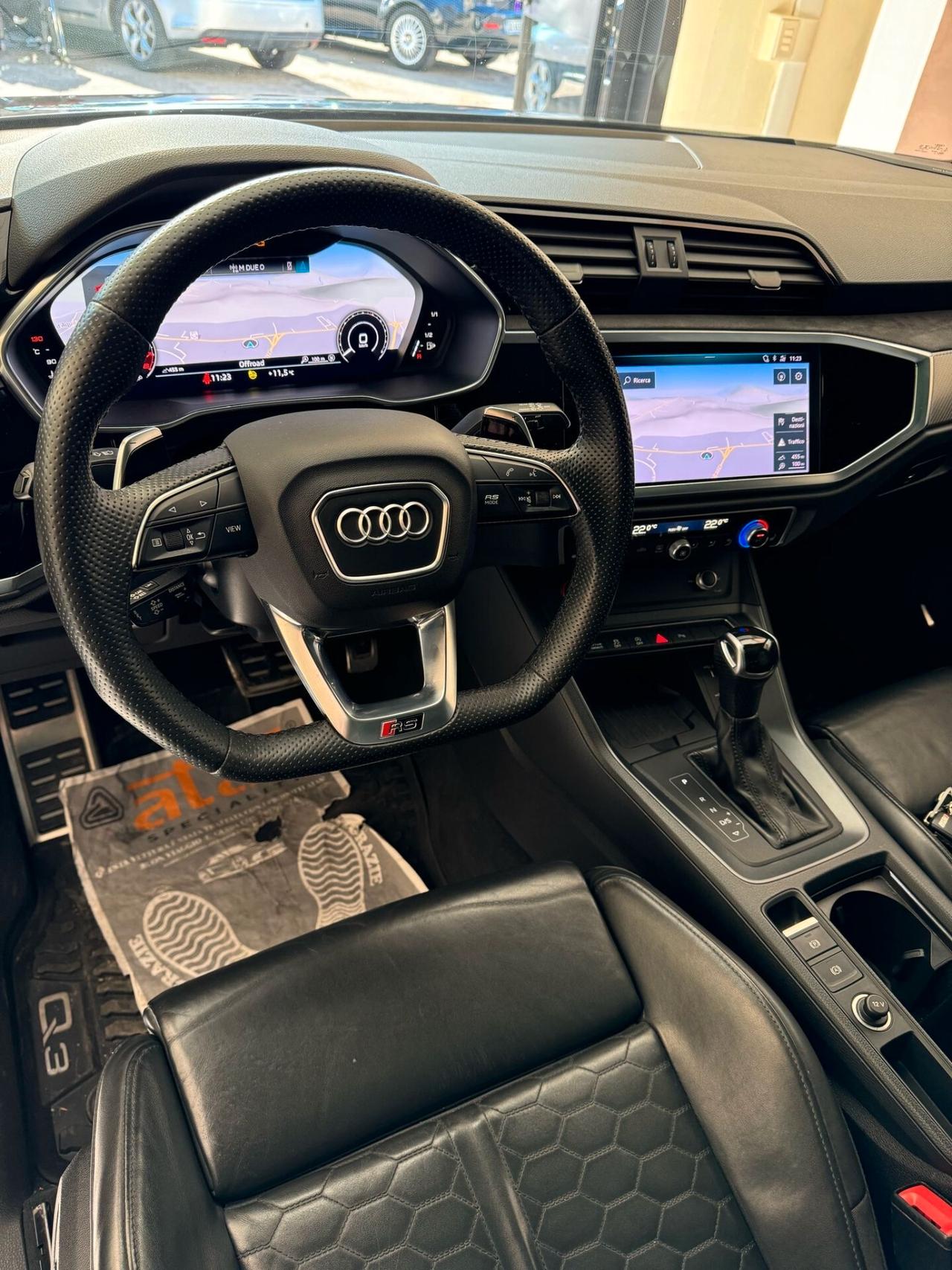 Audi Q3 RS quattro S tronic
