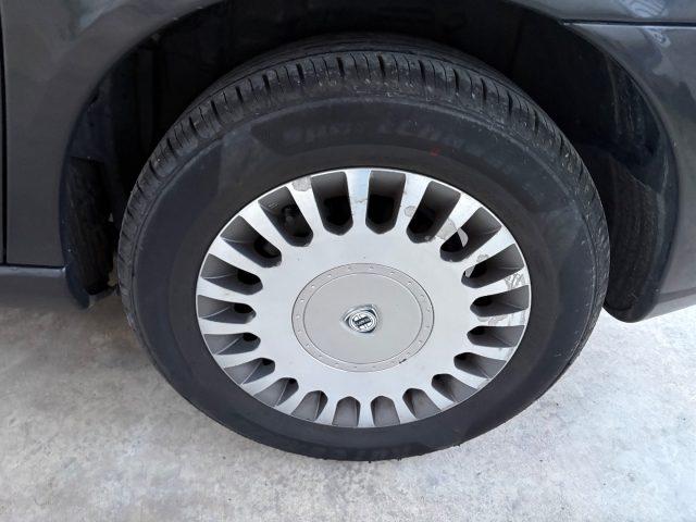 LANCIA Phedra EBNZINA/GPL FINO 09/33 AUTOMATICA 8 POSTI Emblema