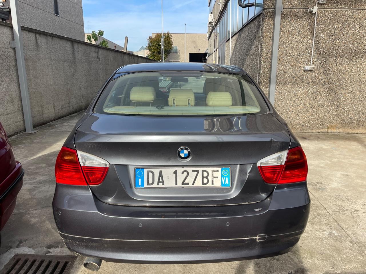 BMW 320D AUTOMATICO ADATTAMENTO DISABILI EXPORT