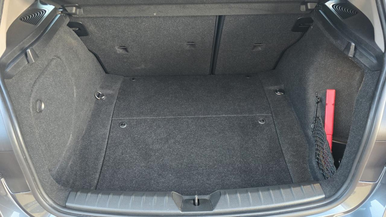 Bmw 116 116d 5p. Efficient Dynamics Urban