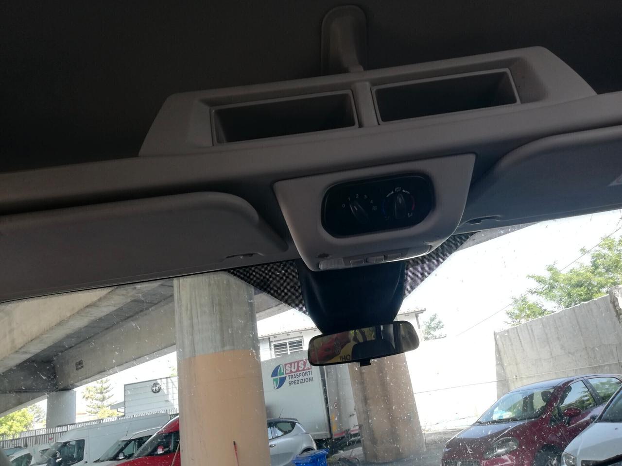 Ford Transit 350 2.0TDCi EcoBlue 130CV PL-TM Combi Titanium