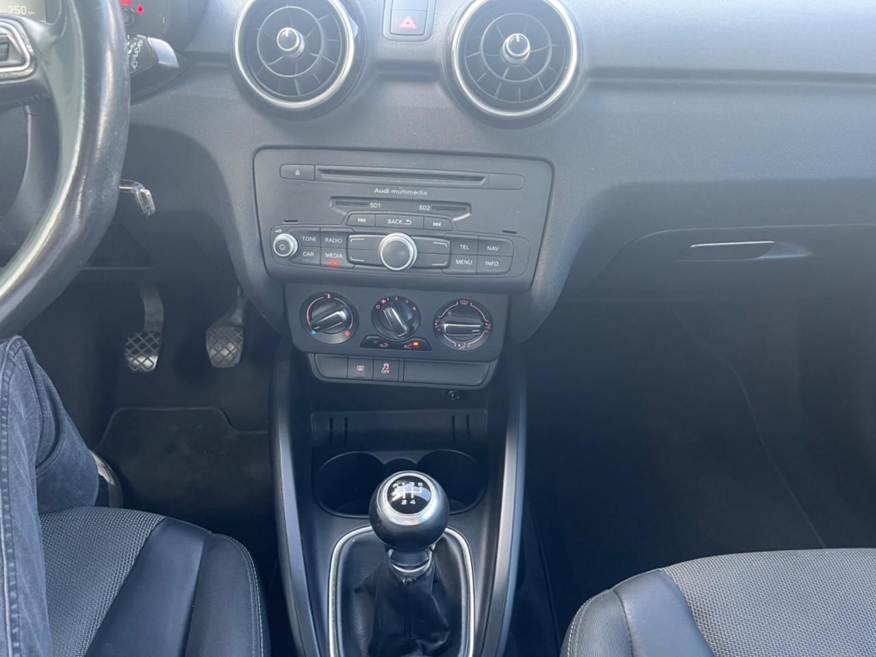 Audi A1 1.6 TDI 90 CV OK ANCHE NEOPATENTATI