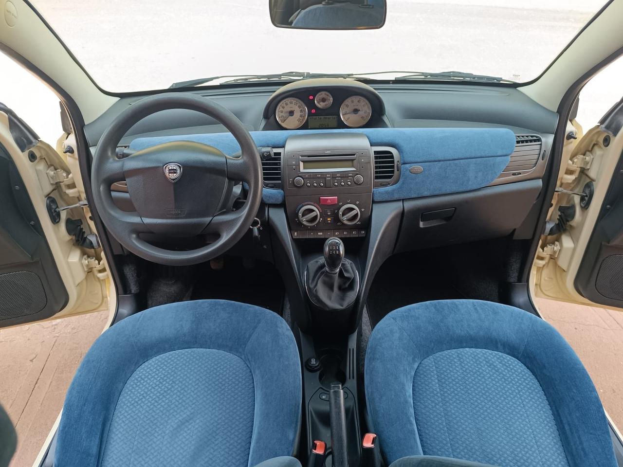 Lancia Ypsilon 1.2 Argento