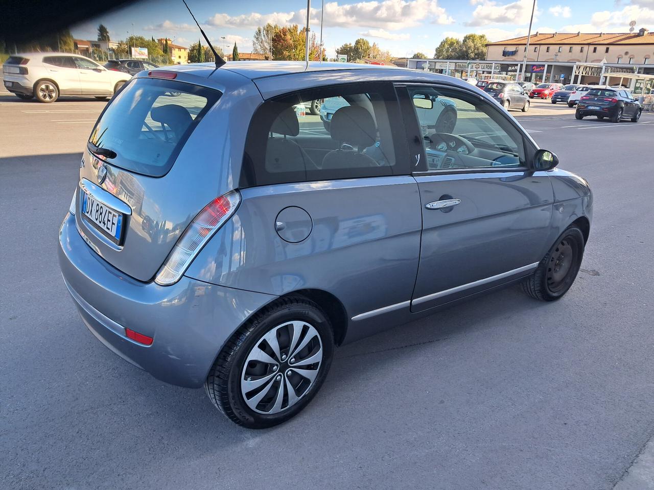 Lancia Ypsilon 1.2 Argento