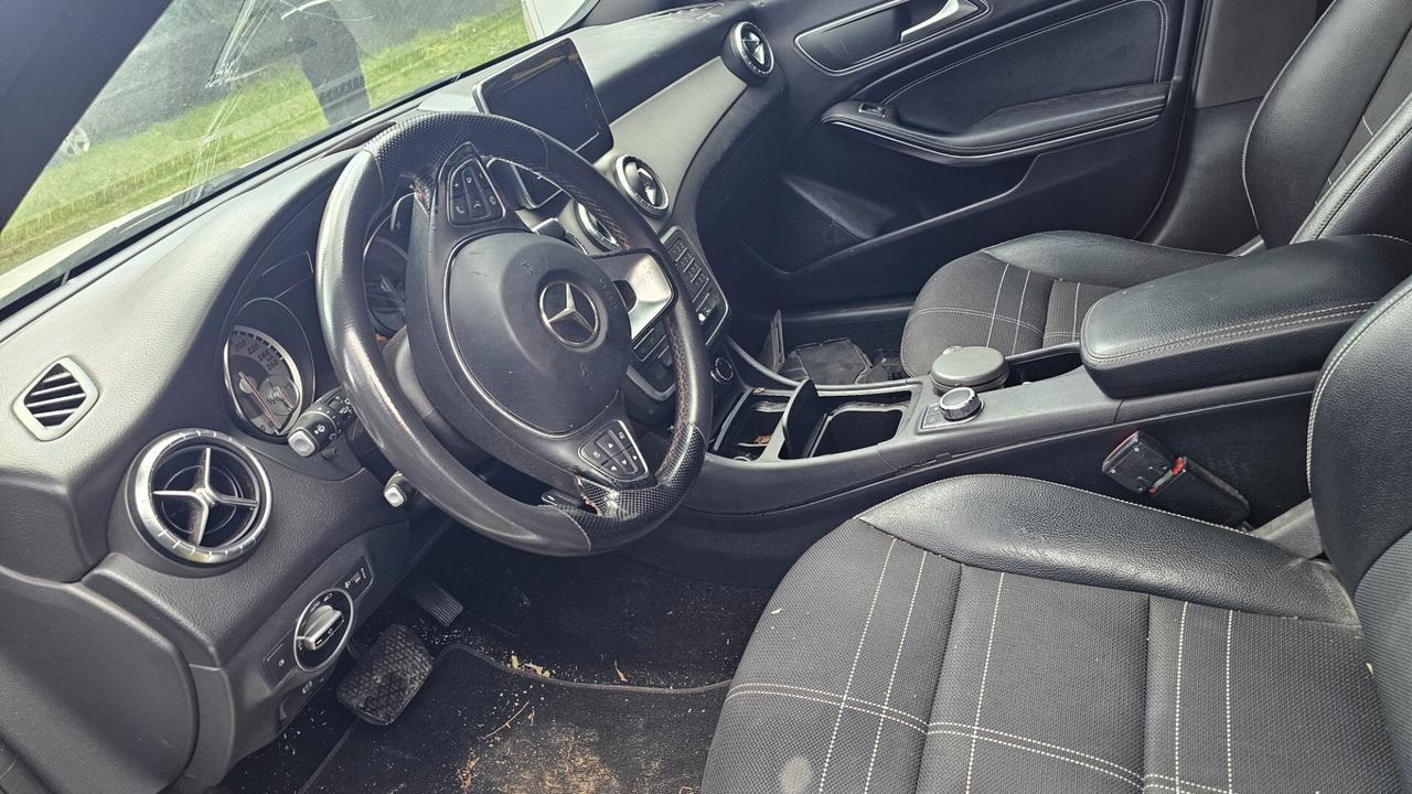 Mercedes-benz CLA 200 220 CDI Automatic Sport.no meil info 3792464507