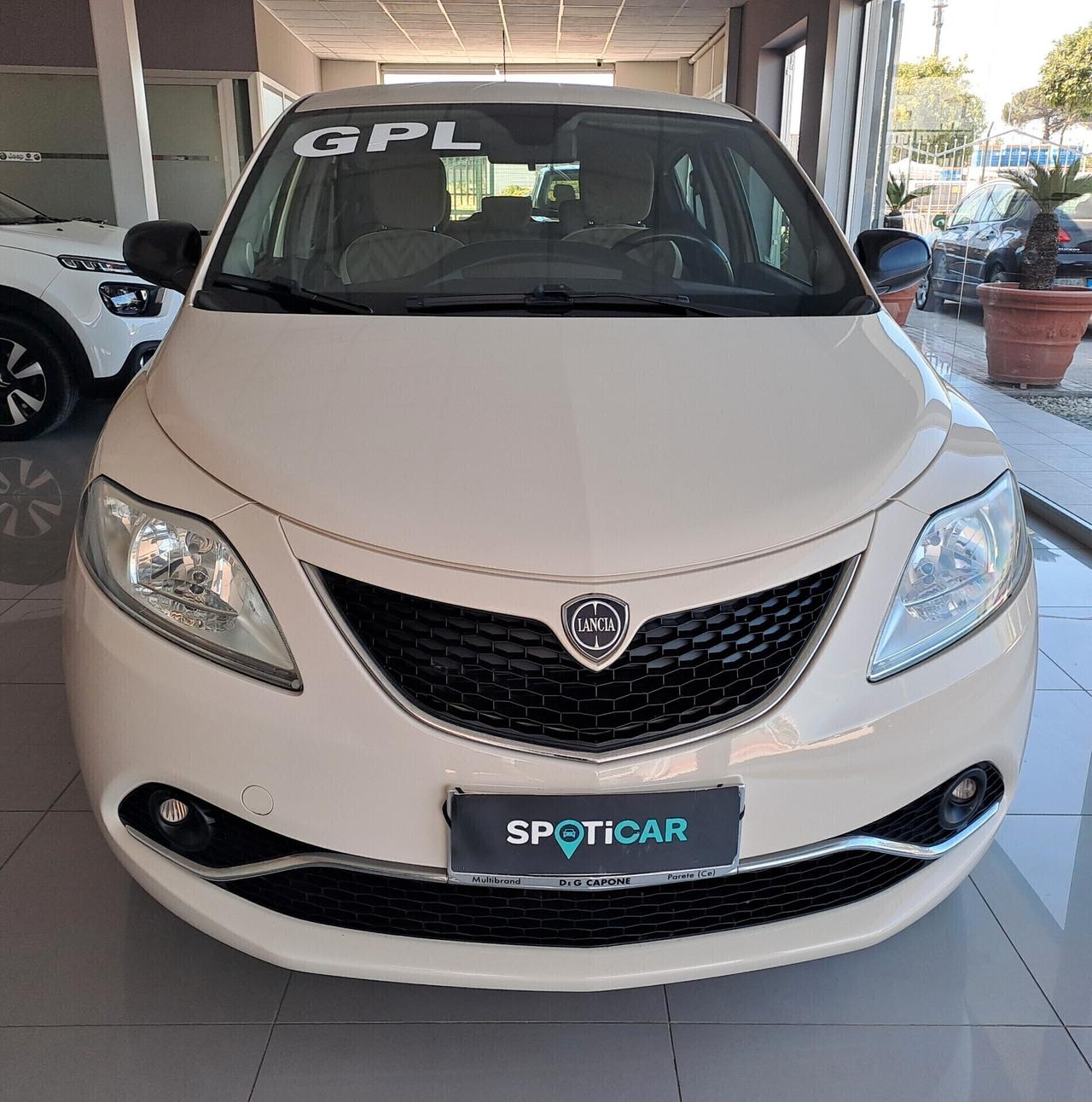 Lancia Ypsilon 1.2 B/GPL 69 CV 5 porte Gold