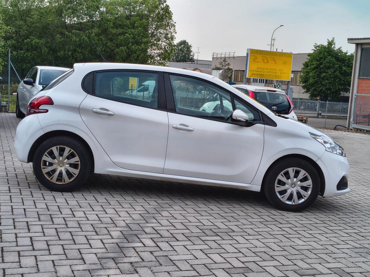 Peugeot 208 PureTech 82 5 porte Allure