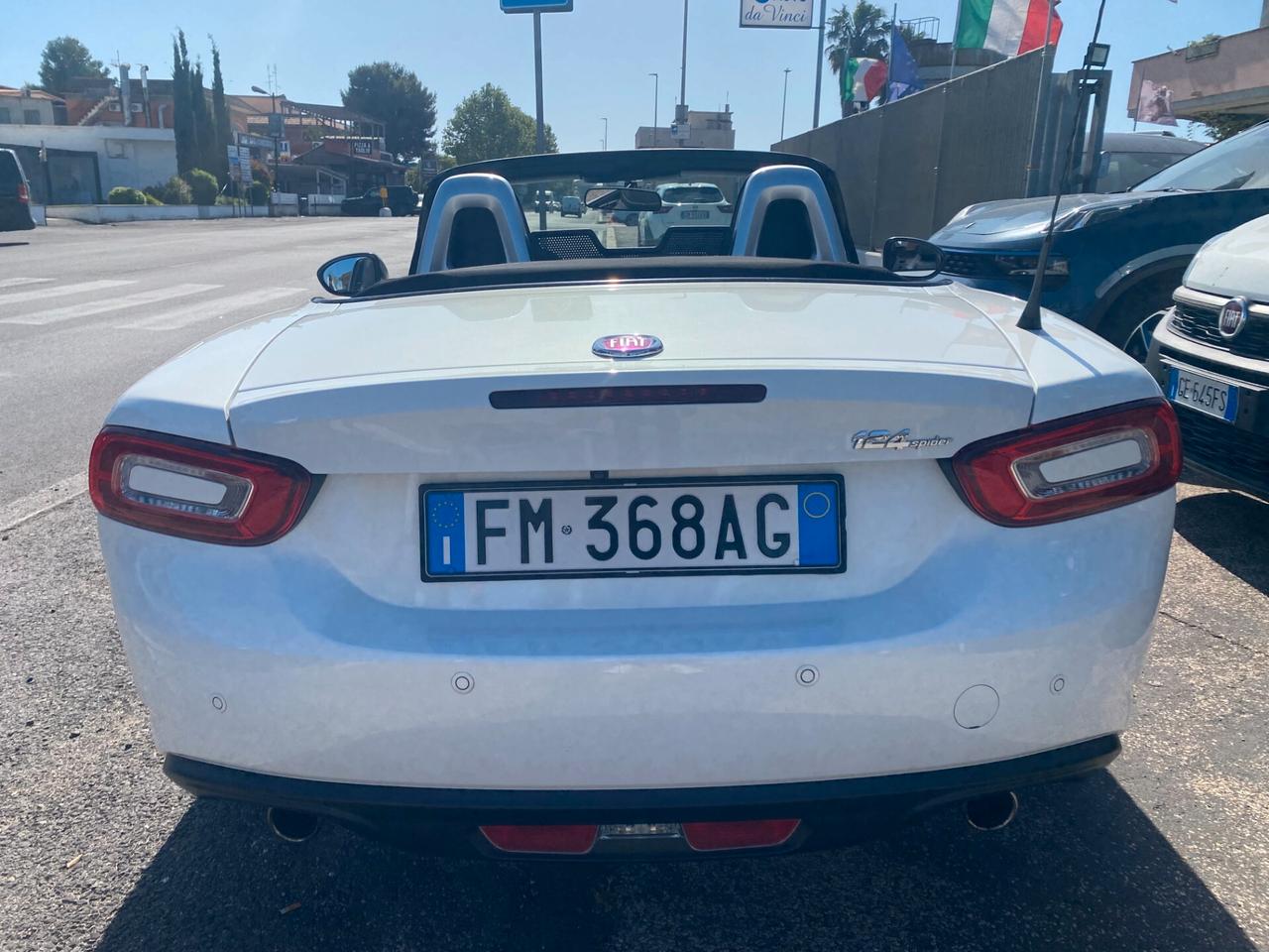 FIAT 124 Spider 1.4 M-air 140CV LUSSO Navi/FullLED-PARI AL NUOVO!