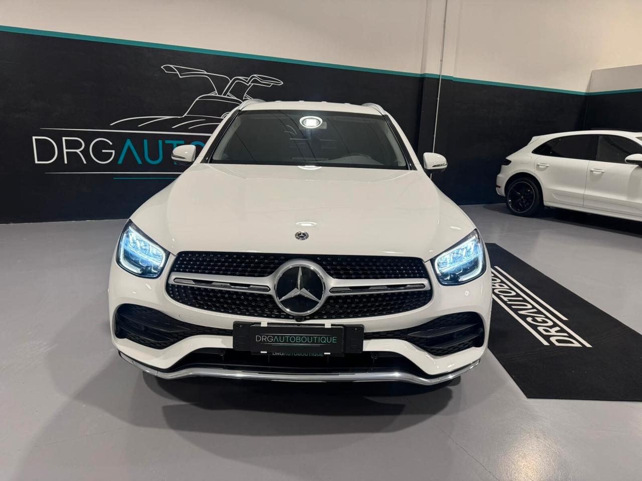 Mercedes-Benz GLC 200 d 4Matic Premium AMG Line/19"/PNEUM/FULL LED