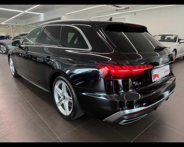 AUDI A4 Avant 40 TDI quattro S tronic S line edition