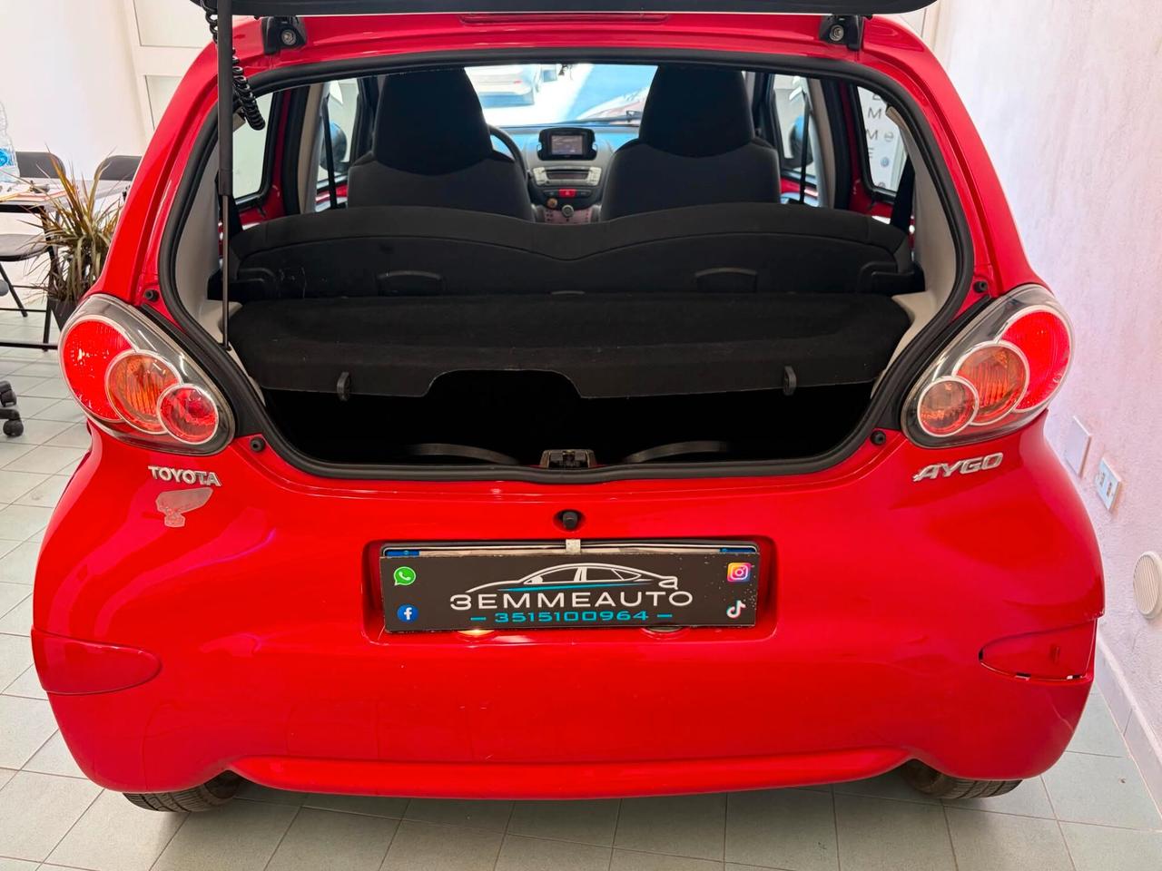 Toyota Aygo 1.0 68Cv Connect Led 12 MESI DI GARANZIA