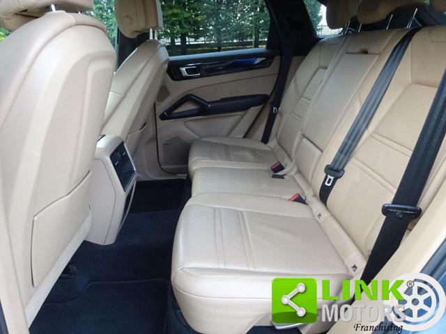 PORSCHE Cayenne 3.0 V6 Tiptronic