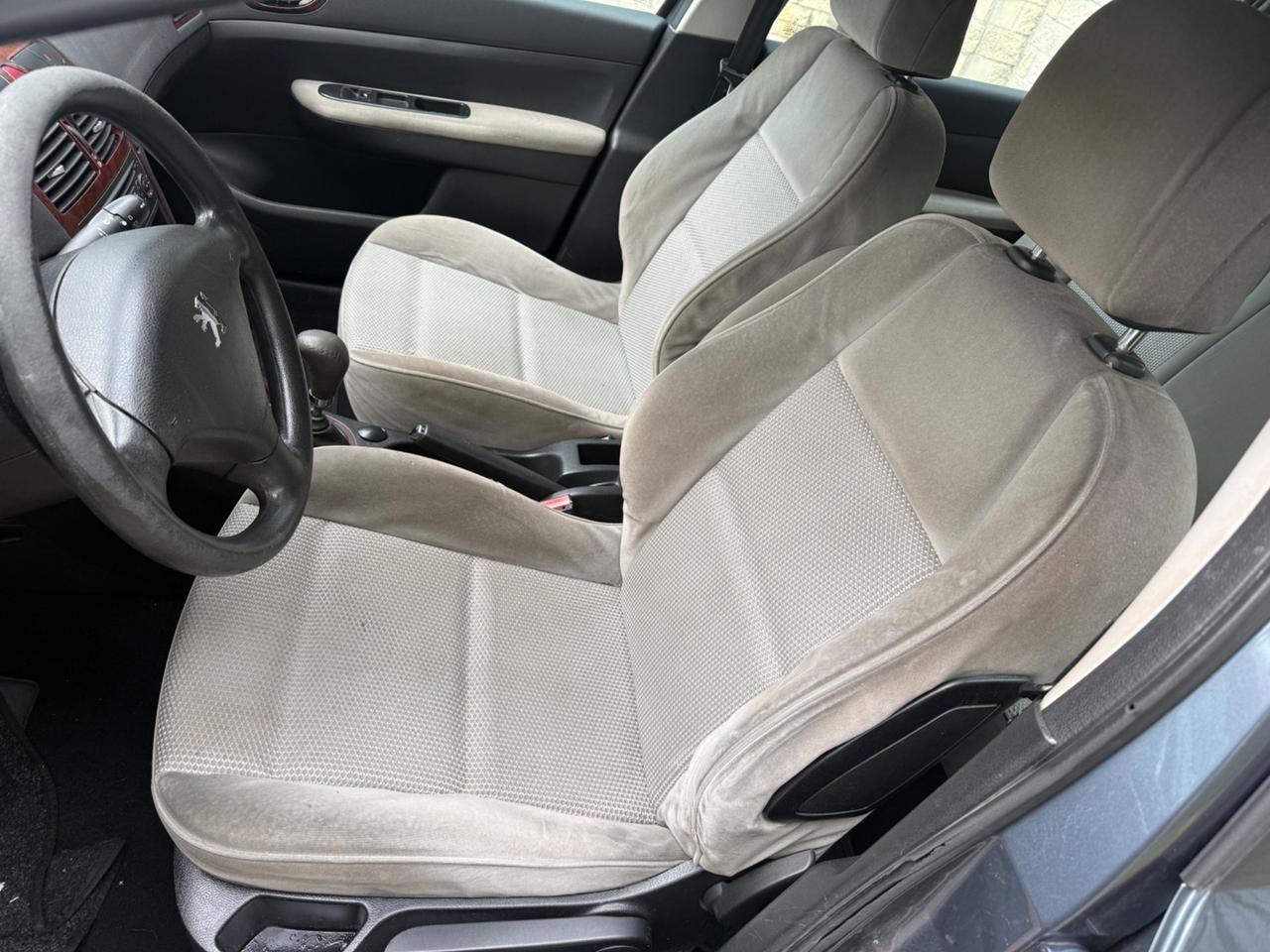 Peugeot 307 1.6 16V 5p. XS