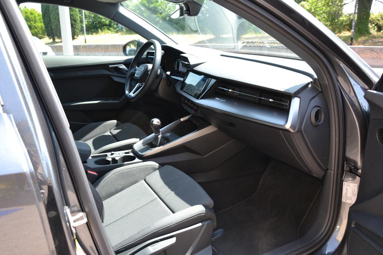 Audi A3 2.0 TDI S-LINE SEDAN **VIRTUAL-LED-PDC*PREZZO VERO