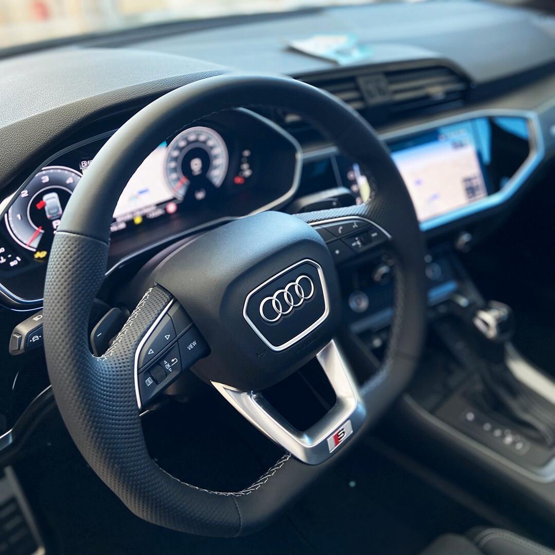 Audi Q3 SPB 35 TDI Identity Black km0 |tetto|matrix|R 20"!
