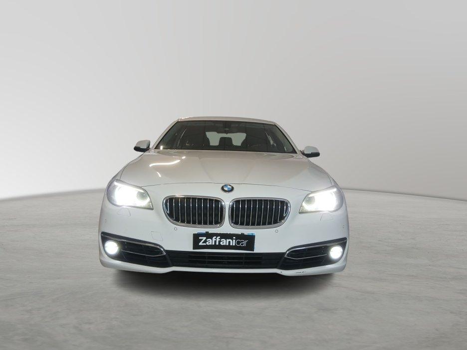 BMW Serie 5 (F10/11) - 520d Touring Luxury
