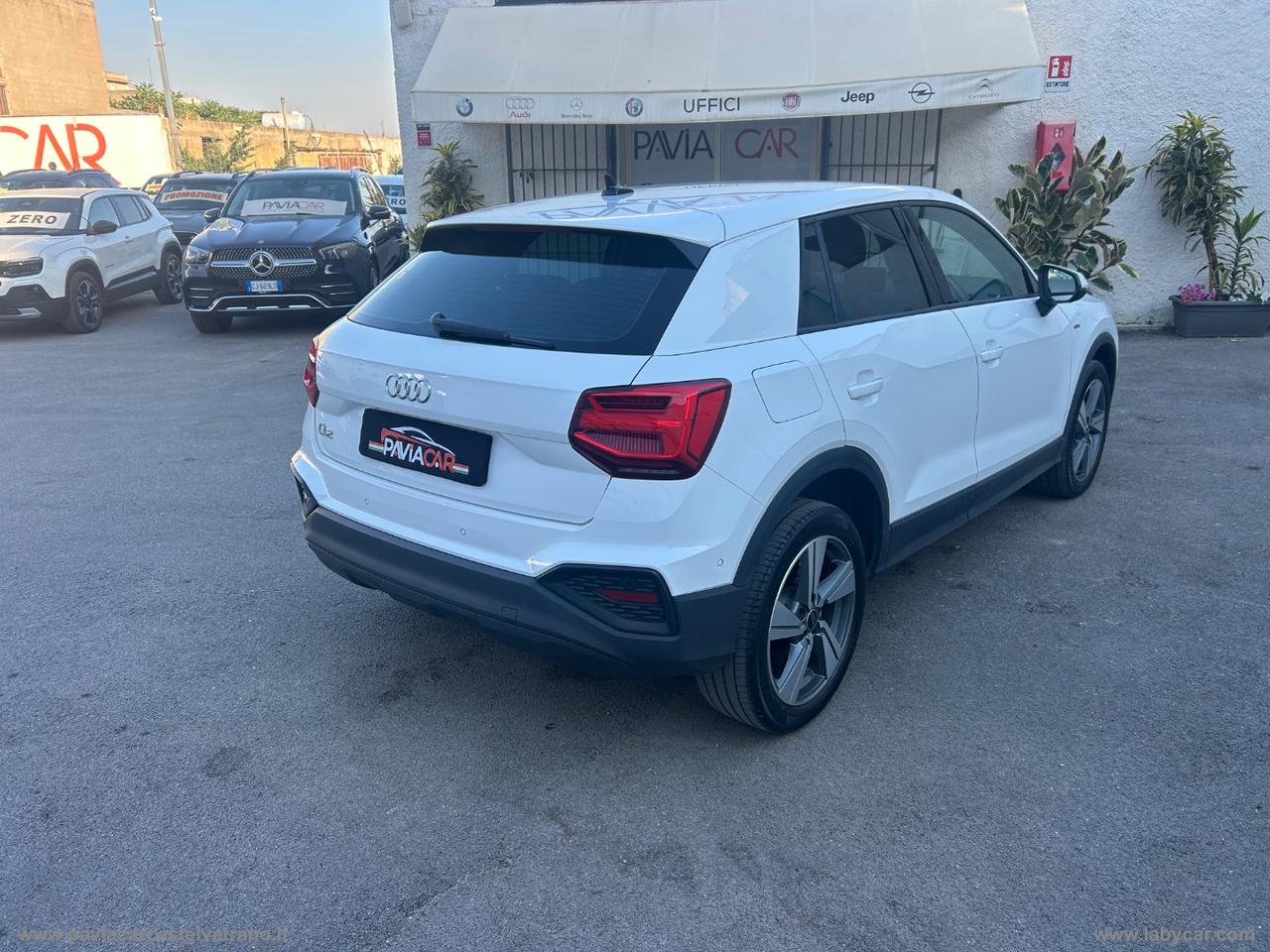 AUDI Q2 30 TDI S tronic Identity Black