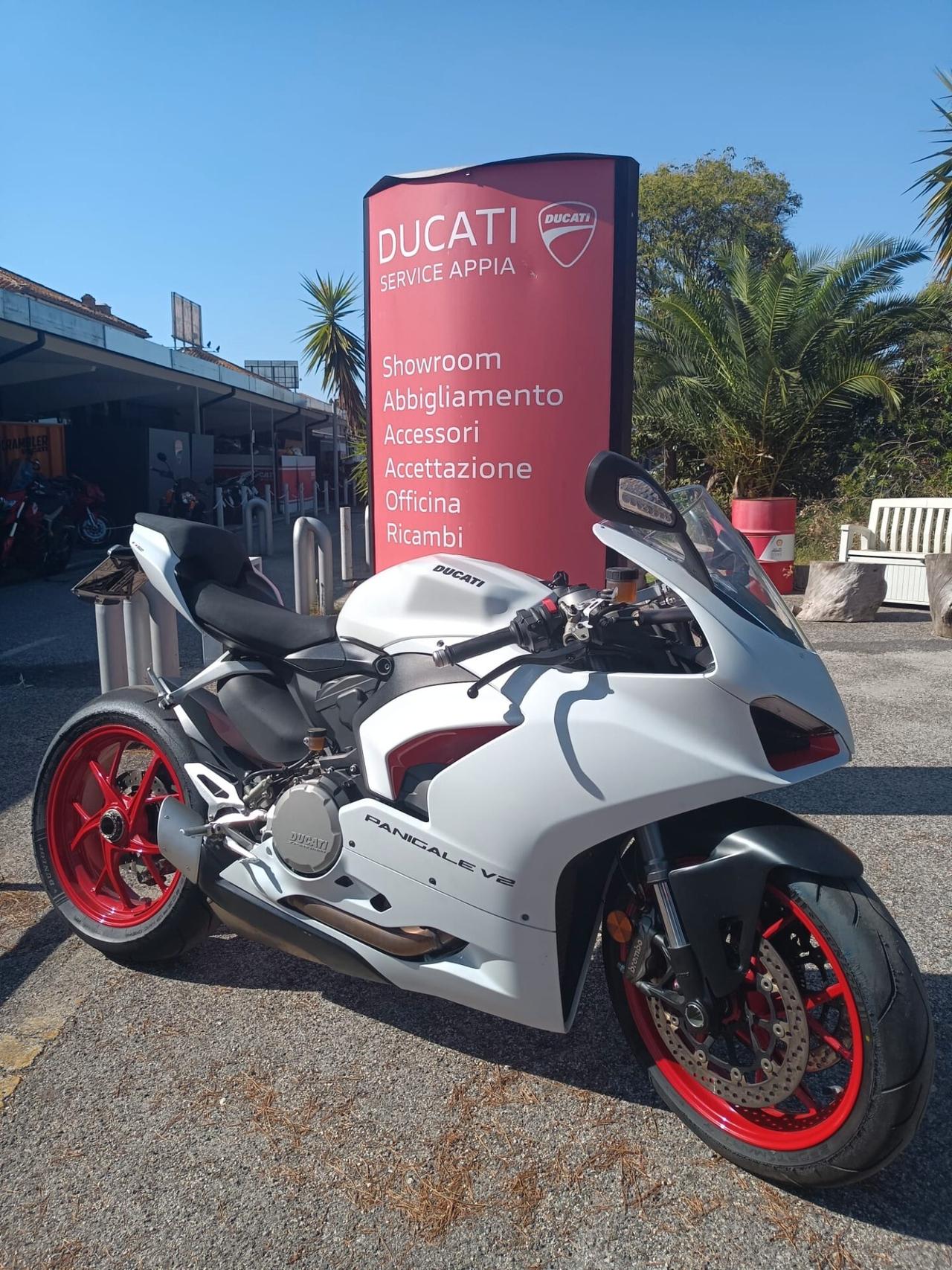 Ducati Panigale V2