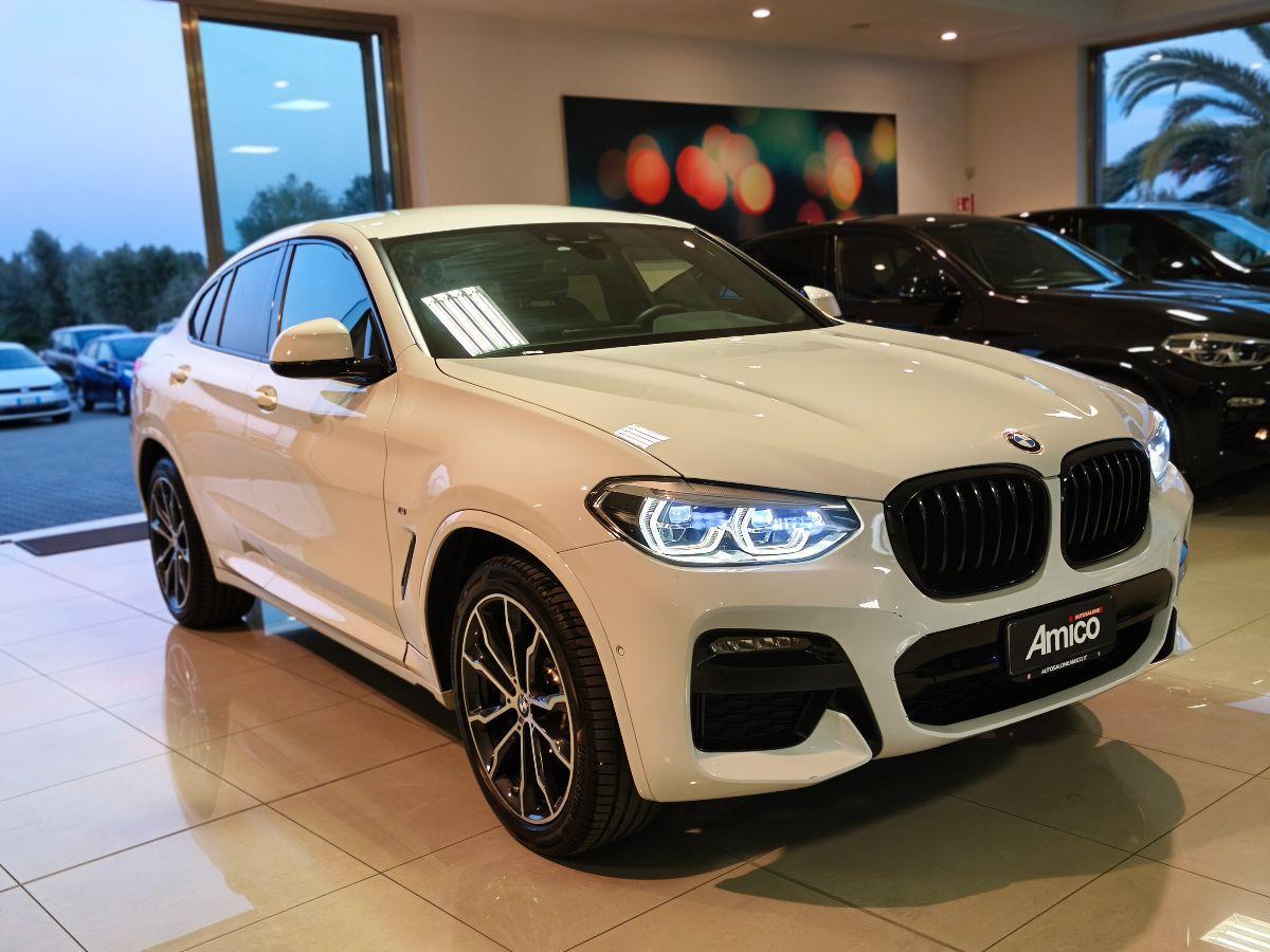 BMW X4 xDrive30i 2.0 Benzina M-SPORT Shadow Line