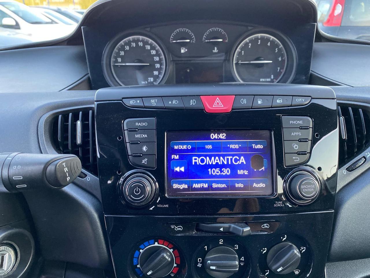 Lancia Ypsilon 1.2 69 CV GPL Ecochic Gold