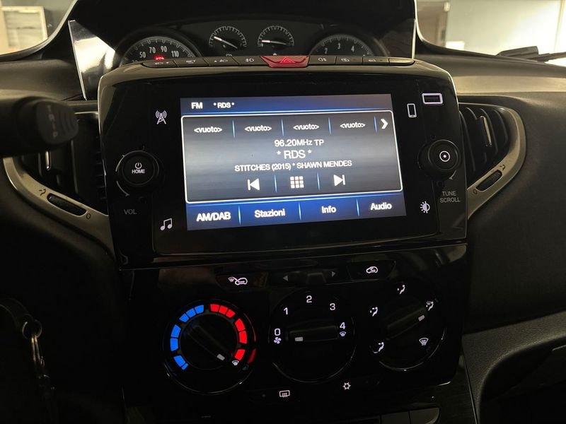 Lancia Ypsilon III 1.0 firefly hybrid Gold s&s 70cv