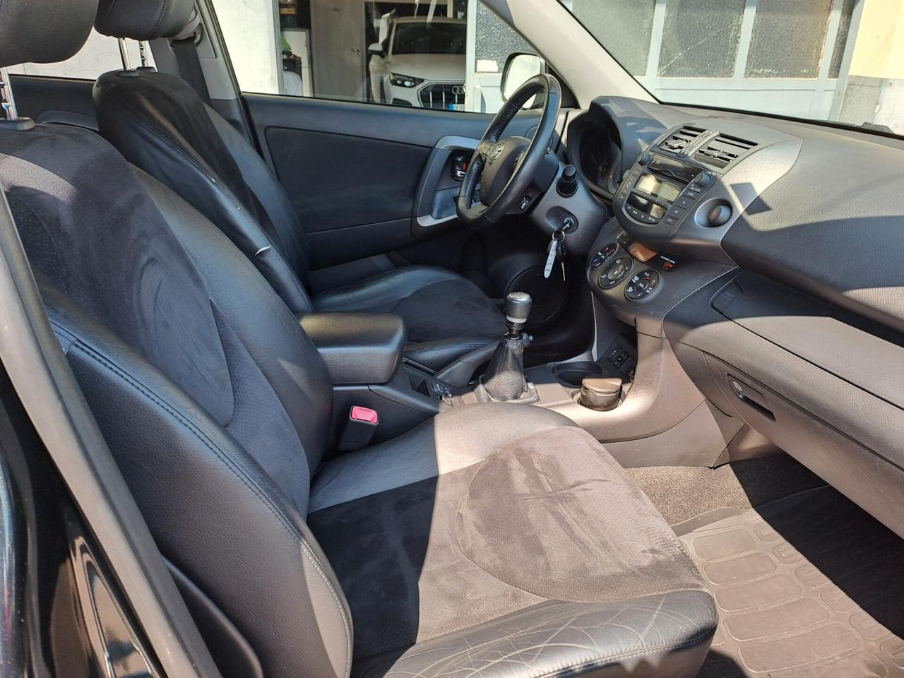 Toyota RAV 4 RAV4 Crossover 2.2 D-Cat A/T 150 CV Executive
