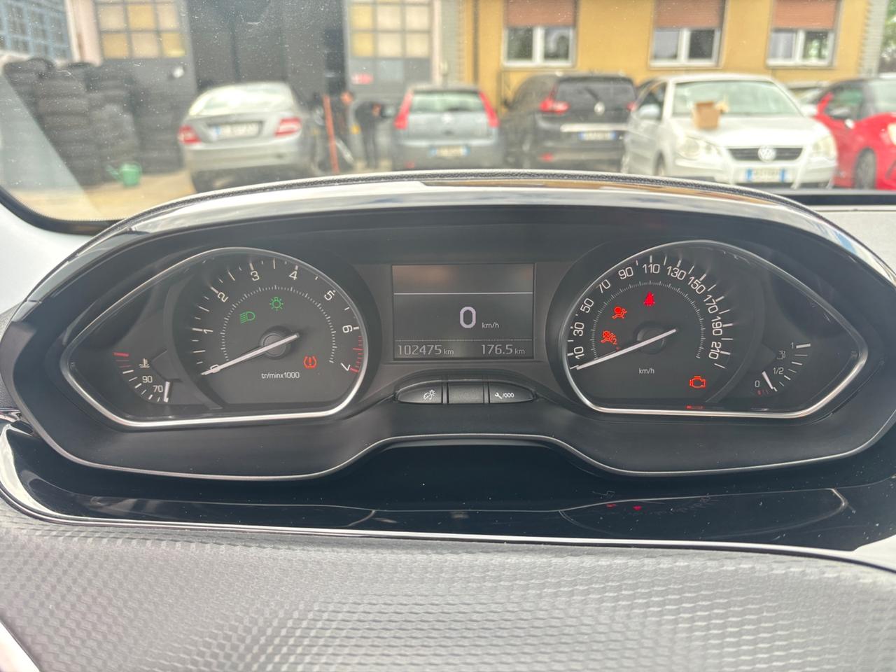 Peugeot 208 PureTech 82 3 porte Allure
