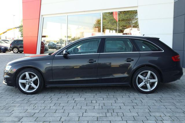 AUDI A4 Avant 2.0TDI s line quattro Stronic Advanced 4x4