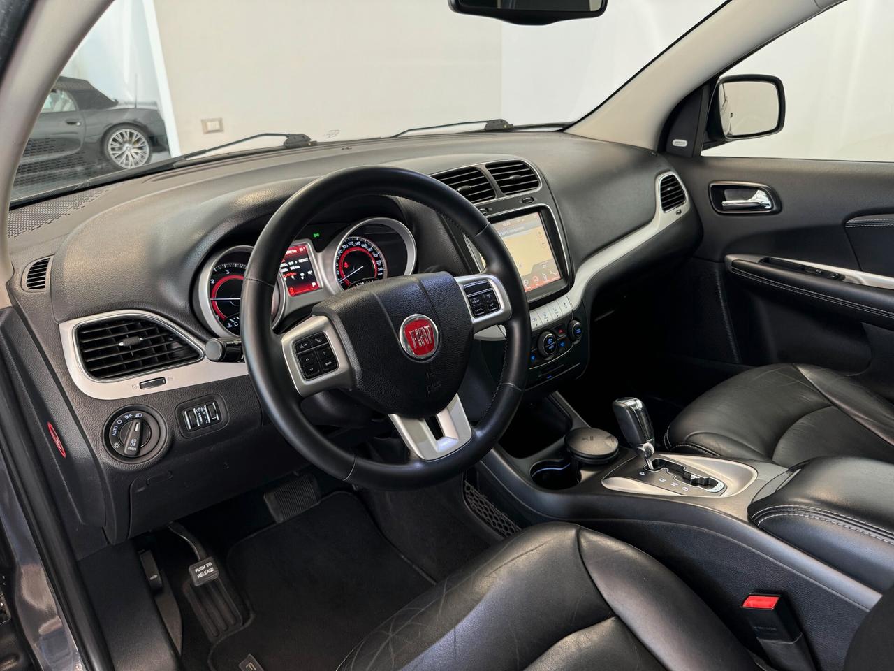 Fiat Freemont 2.0 Mjt 170 CV 4x4 aut. Black Code 7 POSTI 100.000 KM