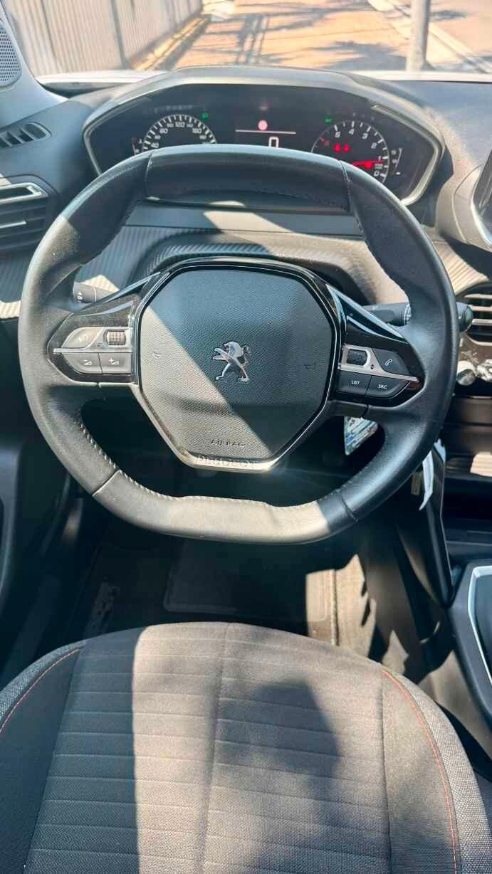 PEUGEOT 2008 1.5 BlueHDi 110 CV