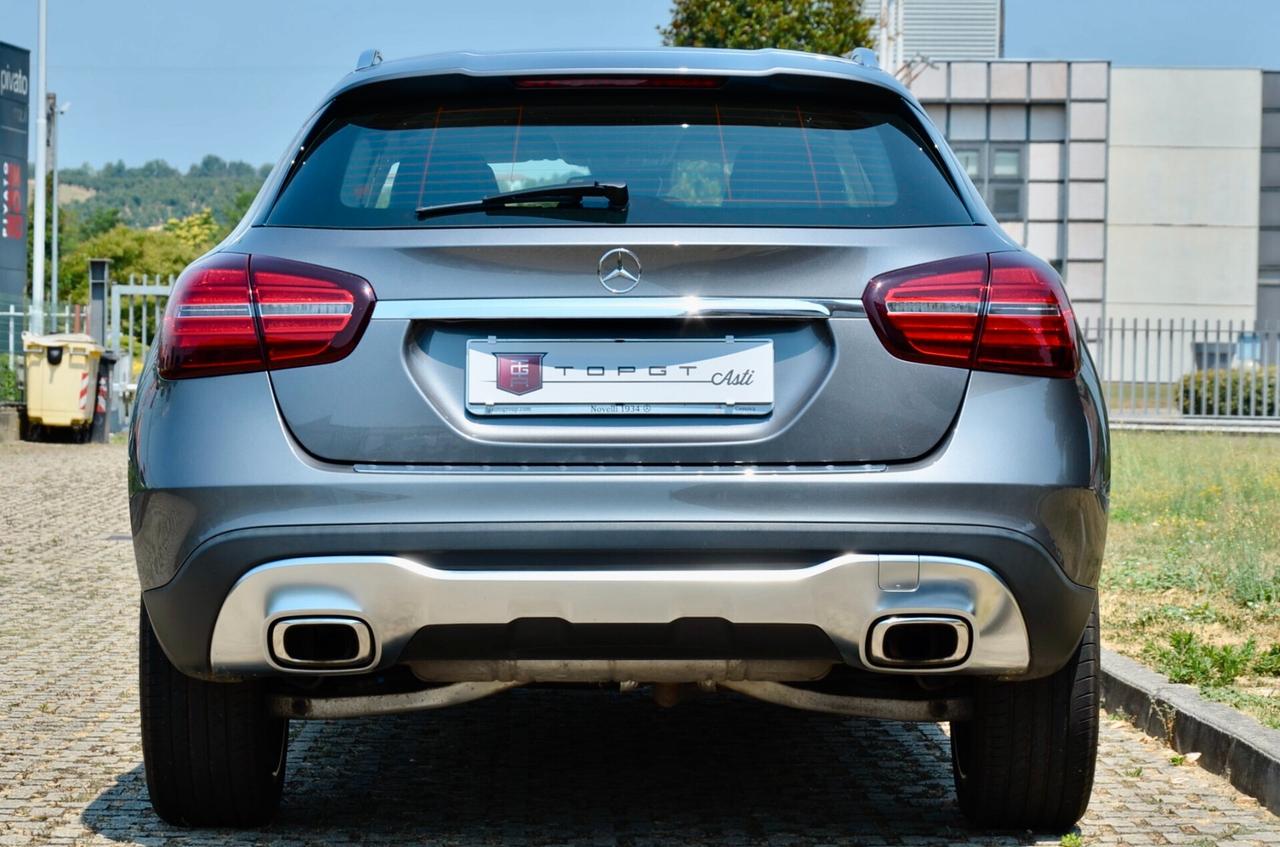 MERCEDES-BENZ GLA 200 SPORT 156cv MANUALE, EURO 6B, UFF ITALIANA, FULL LED HIGH BEAM, RETROCAMERA, NAVI, 19", PERMUTE
