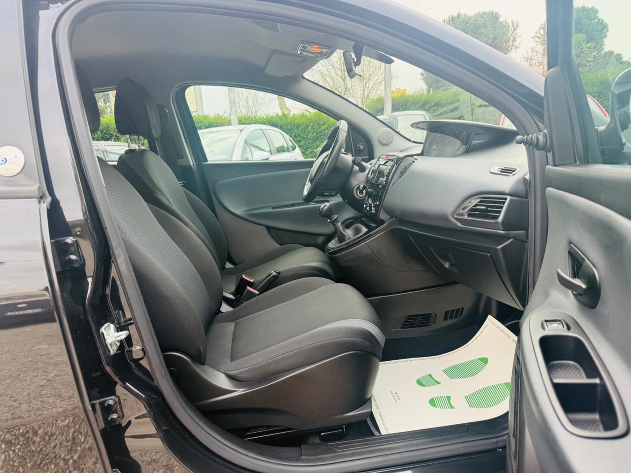 Lancia Ypsilon 1.2 69 CV 5 porte GPL Ecochic Gold