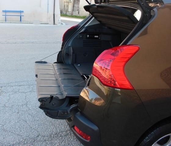 Peugeot 3008 1.6 HDi 110CV cambio robotizzato Tecno UNICA UTILIZZATRICE COME DA FOTO STUPENDA