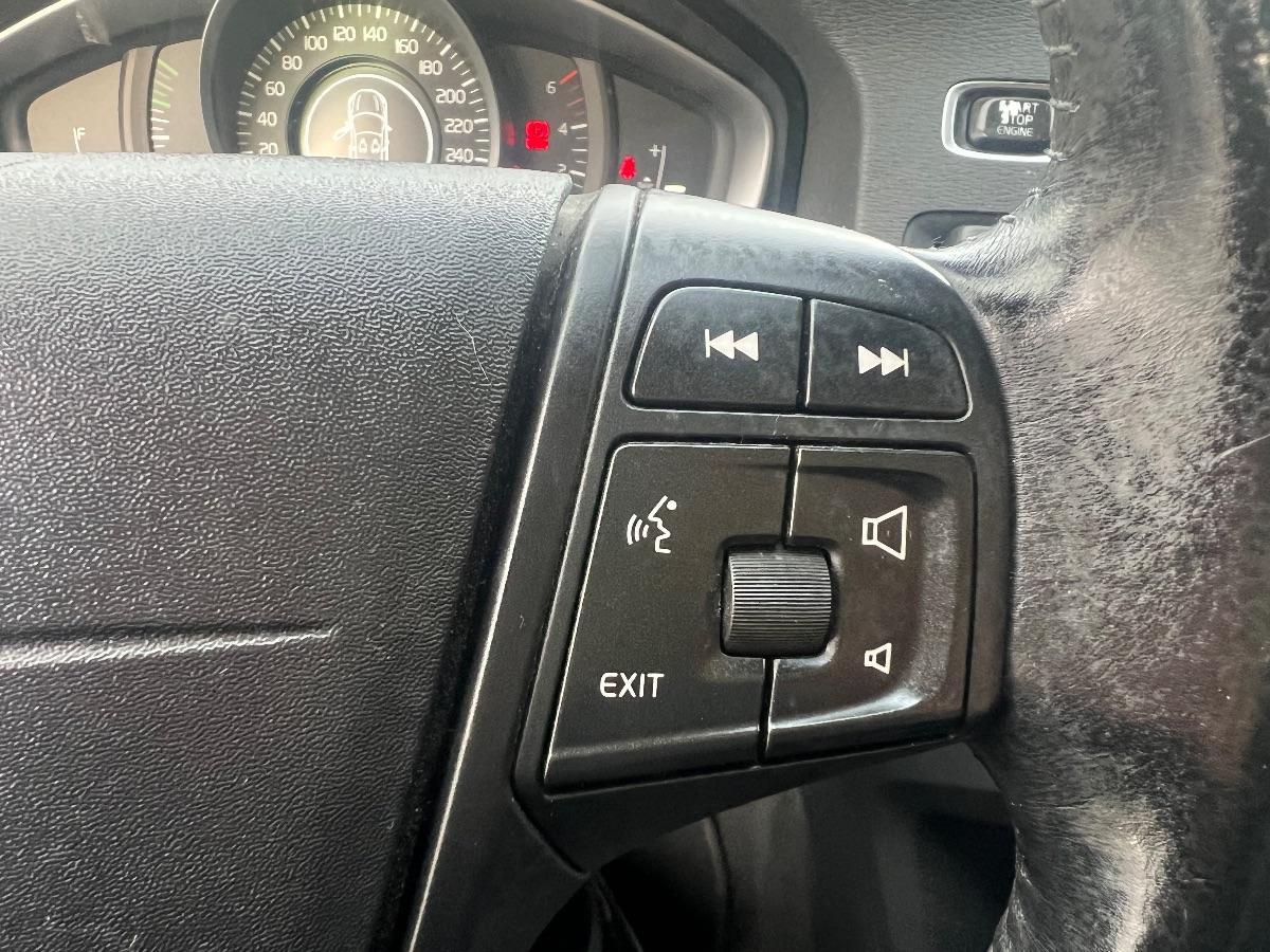 VOLVO - V60 1.6 d2 Kinetic