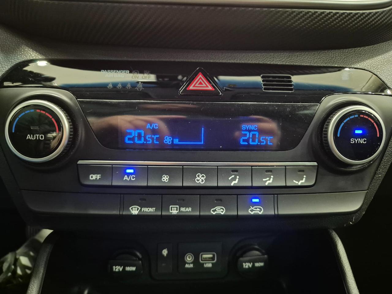 Hyundai Tucson 1.6 crdi Xprime 2wd 115cv - NEOPATENTATI - UNIPROPRIETARIO - Cruise/Lim - Cam