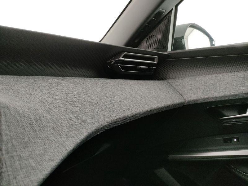 Peugeot 5008 5008 Hybrid 145 e-DCS6 Allure