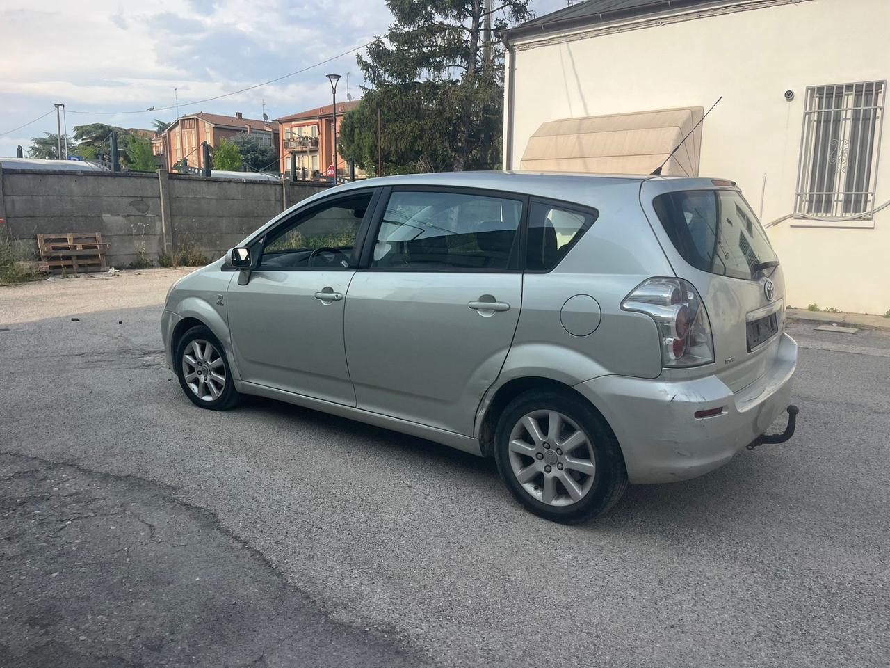 Toyota Corolla Verso 2.2 16V D-4D
