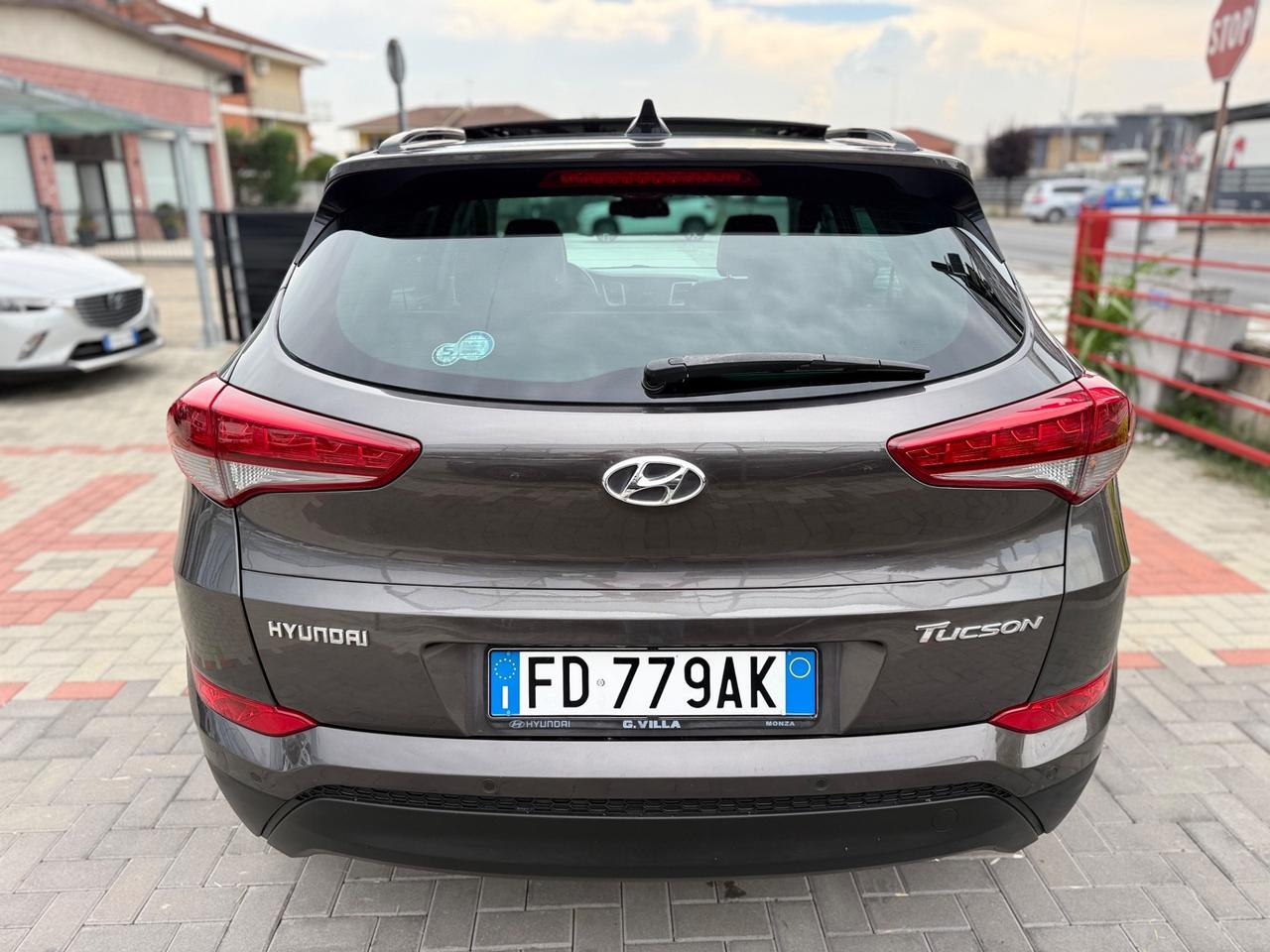 Hyundai Tucson 1.7 CRDi XPossible *TETTO APRIBILE*