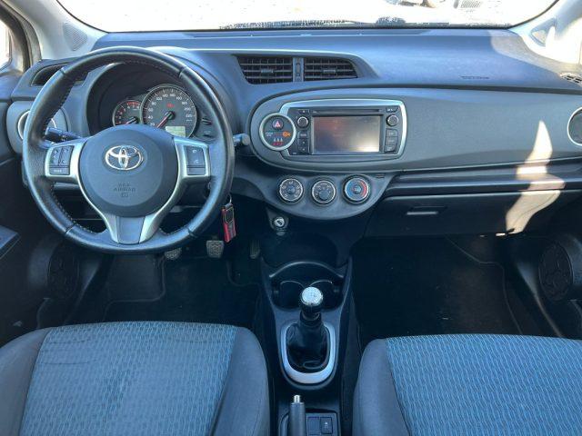 TOYOTA Yaris 1.0 5 porte Lounge