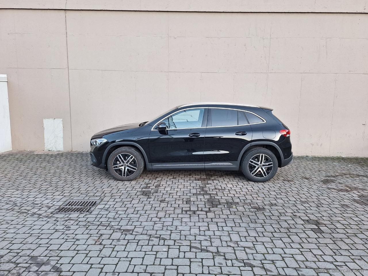MERCEDES-BENZ GLA 200 d Automatic 4Matic UNICOPROP.