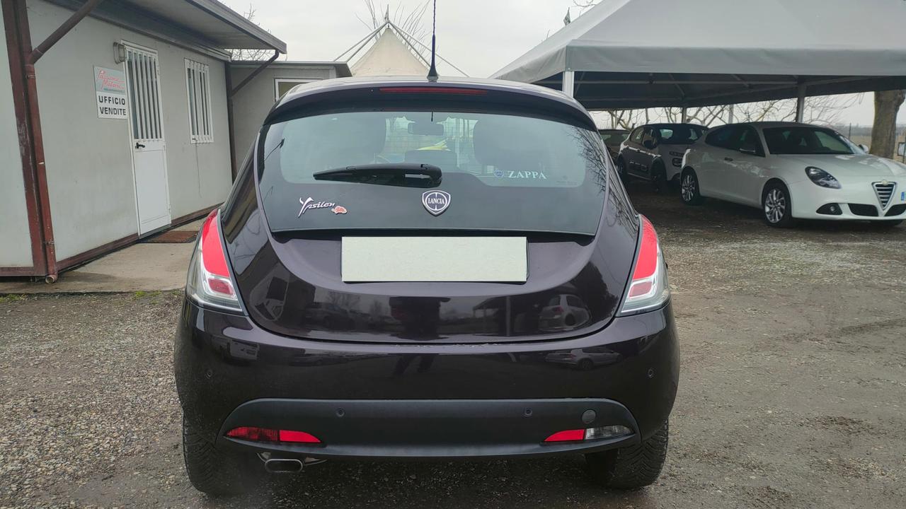 Lancia Ypsilon 5 Porte Ypsilon 1.2 8v Elefantino ecochic Gpl 69cv