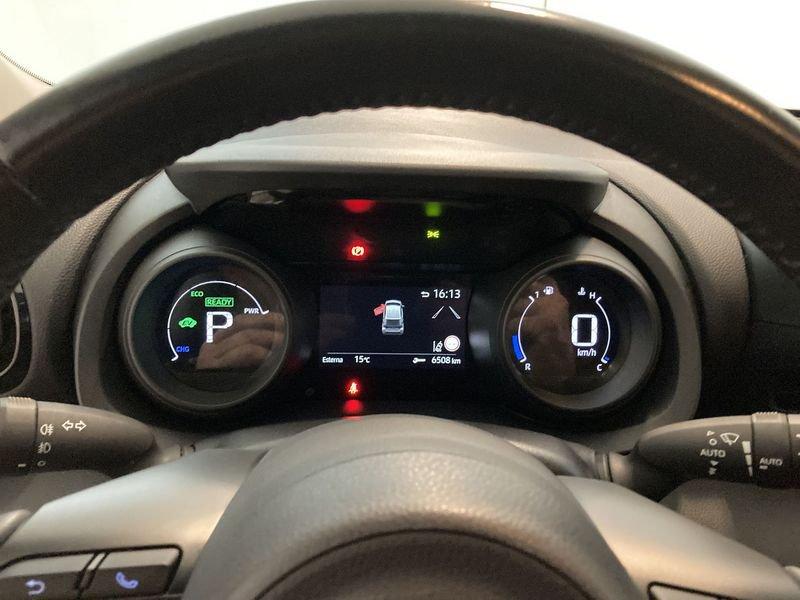 Toyota Yaris Hybrid Trend MY22