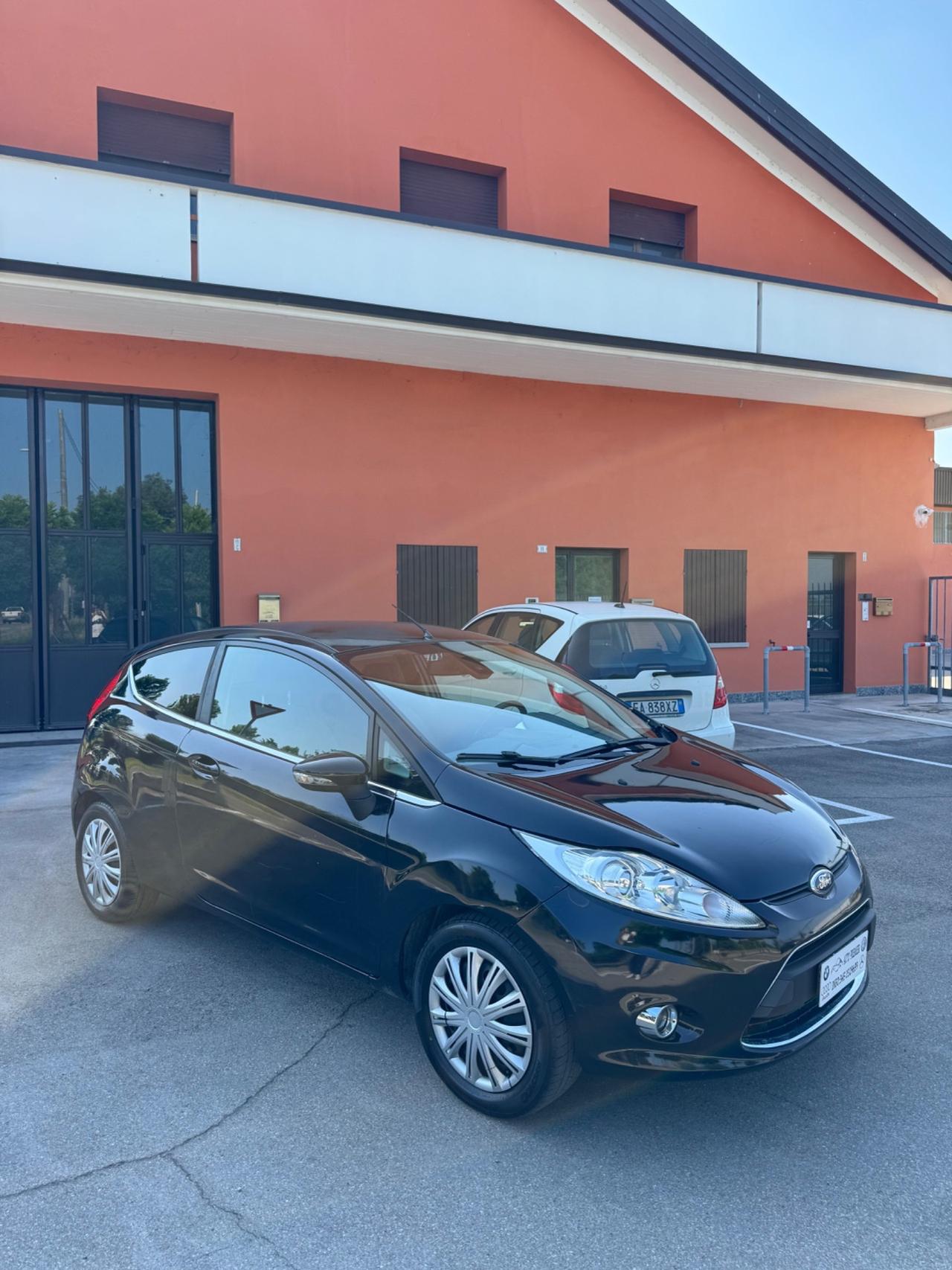 Ford Fiesta 1.4 3 porte Benzina-GPL