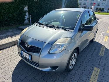 Toyota Yaris 1.0 benz 2006 neopatentati
