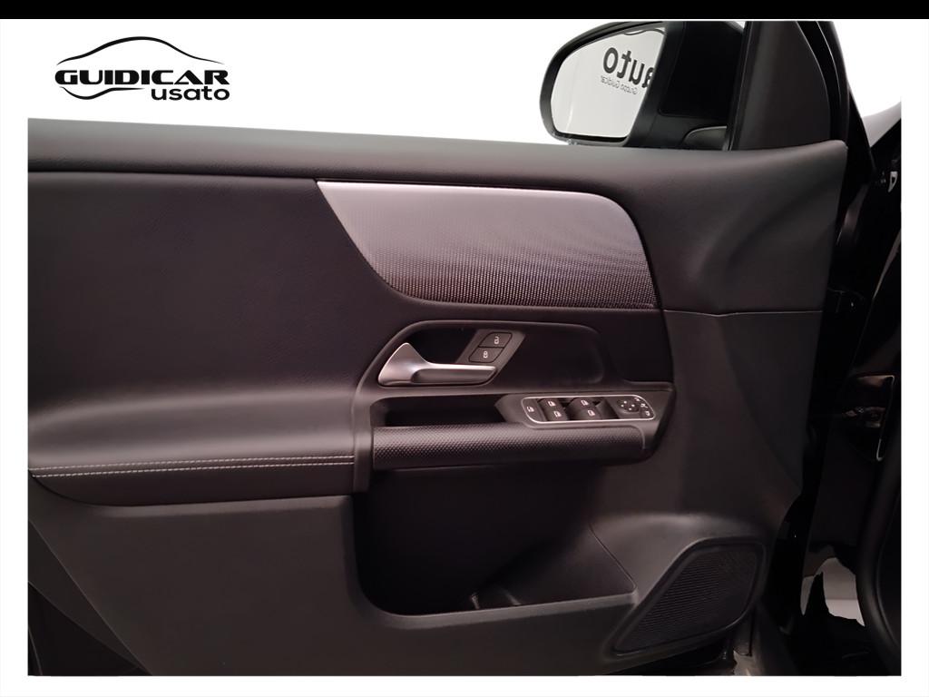 Mercedes-Benz GLB - X247 2019 - GLB 180 d Sport auto 7p.ti