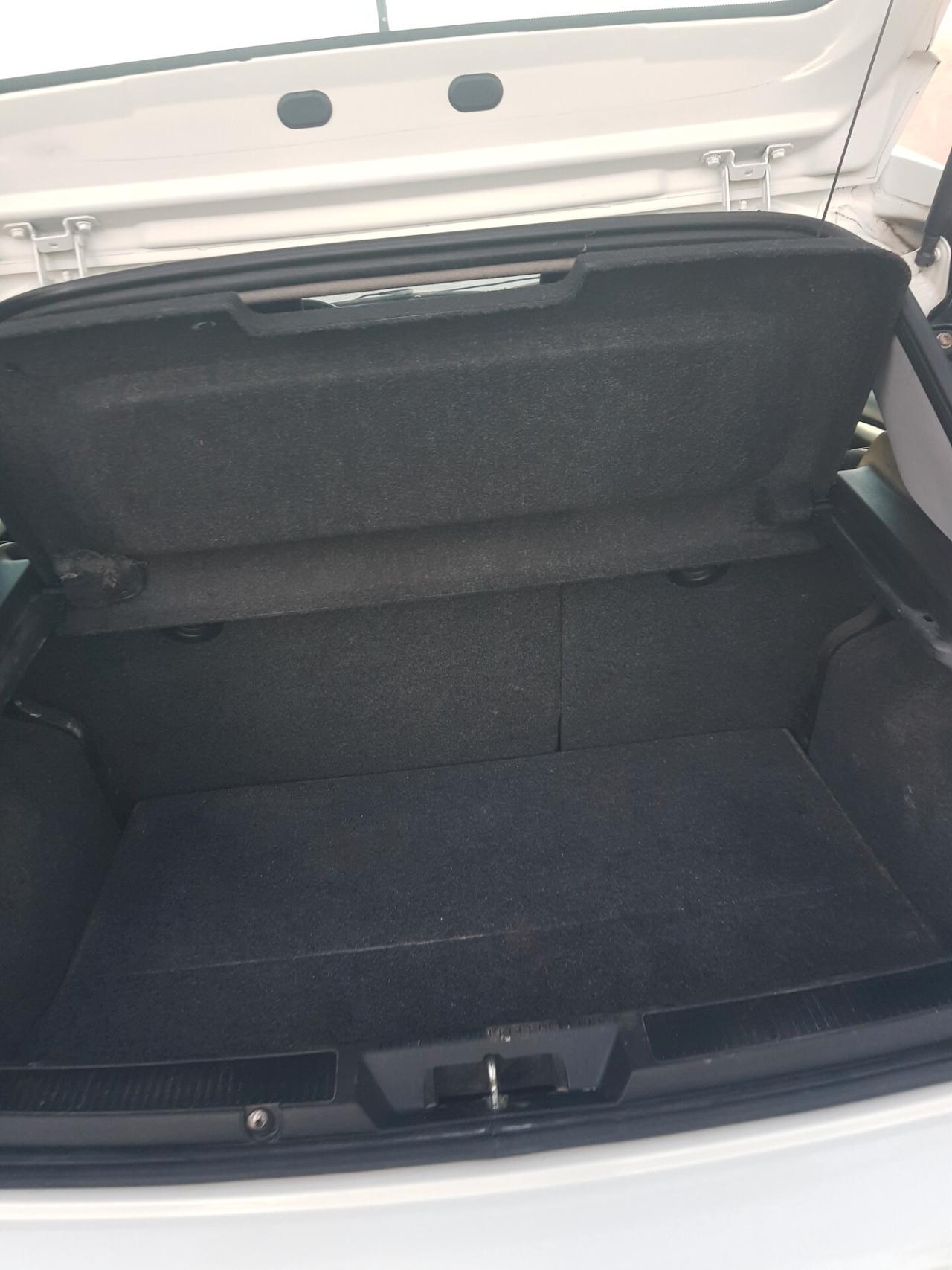 Fiat Punto 1.4 8V 5 porte Natural Power 2015