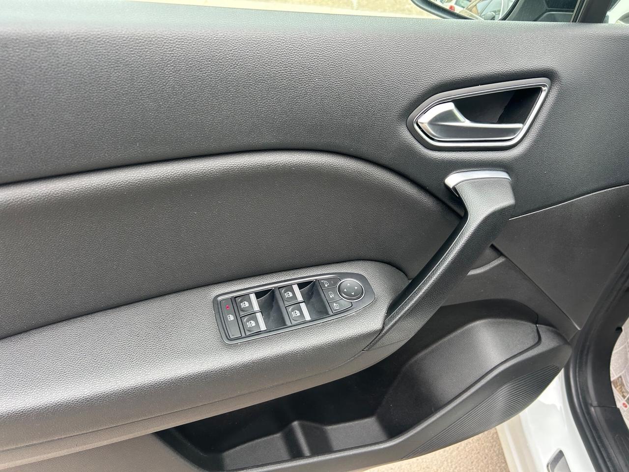 Renault Captur dCi 8V 90 CV EDC Sport Edition