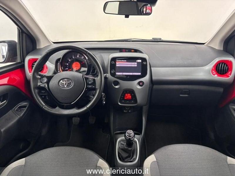 Toyota Aygo Connect 1.0 VVT-i 72 CV 5 porte x-fun
