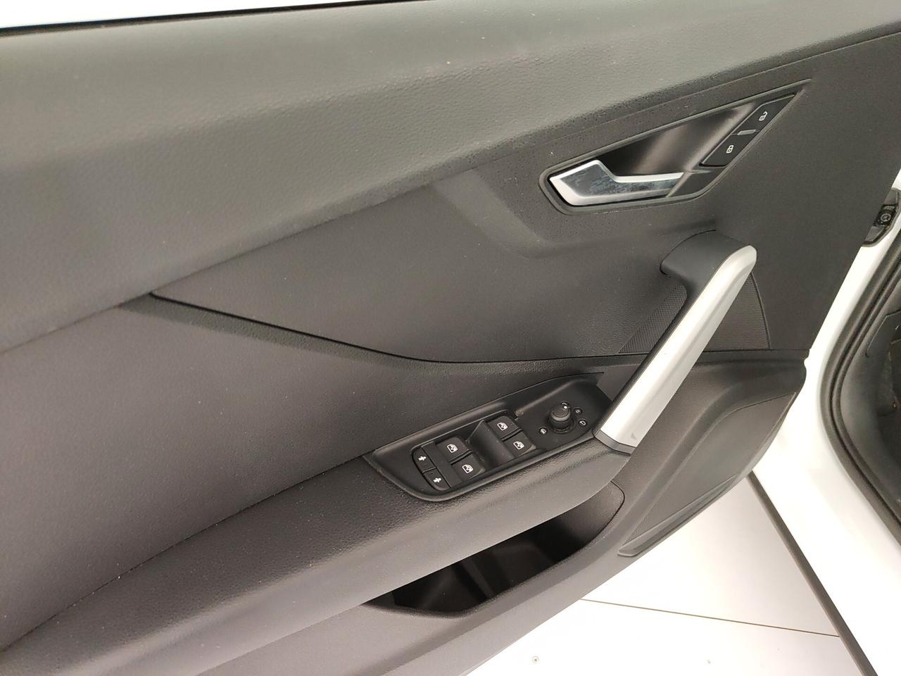 Audi Q2 30 TDI S tronic Business